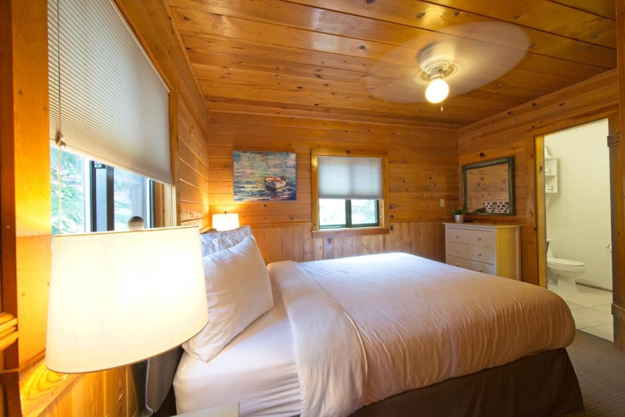 Sitzmark Sports Lodge Red River Bagian luar foto