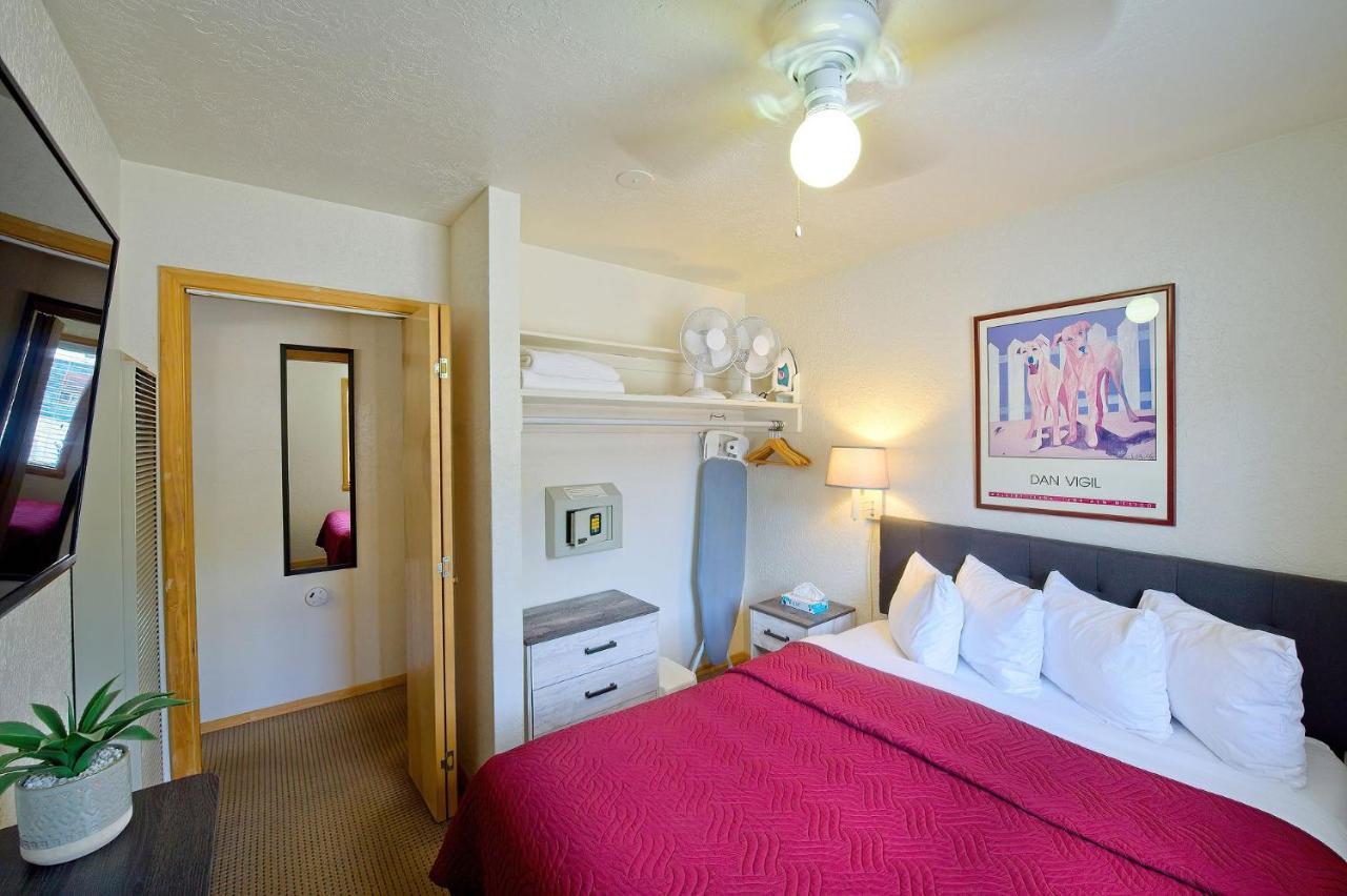 Sitzmark Sports Lodge Red River Bagian luar foto