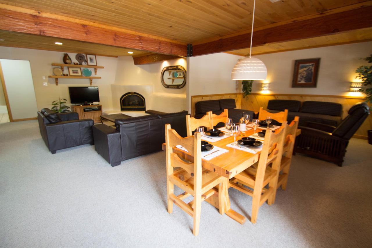 Sitzmark Sports Lodge Red River Bagian luar foto